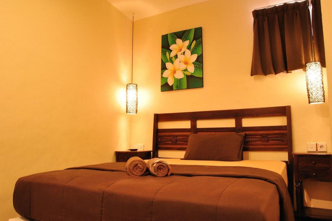 Bemo Corner Guest House Кута Экстерьер фото