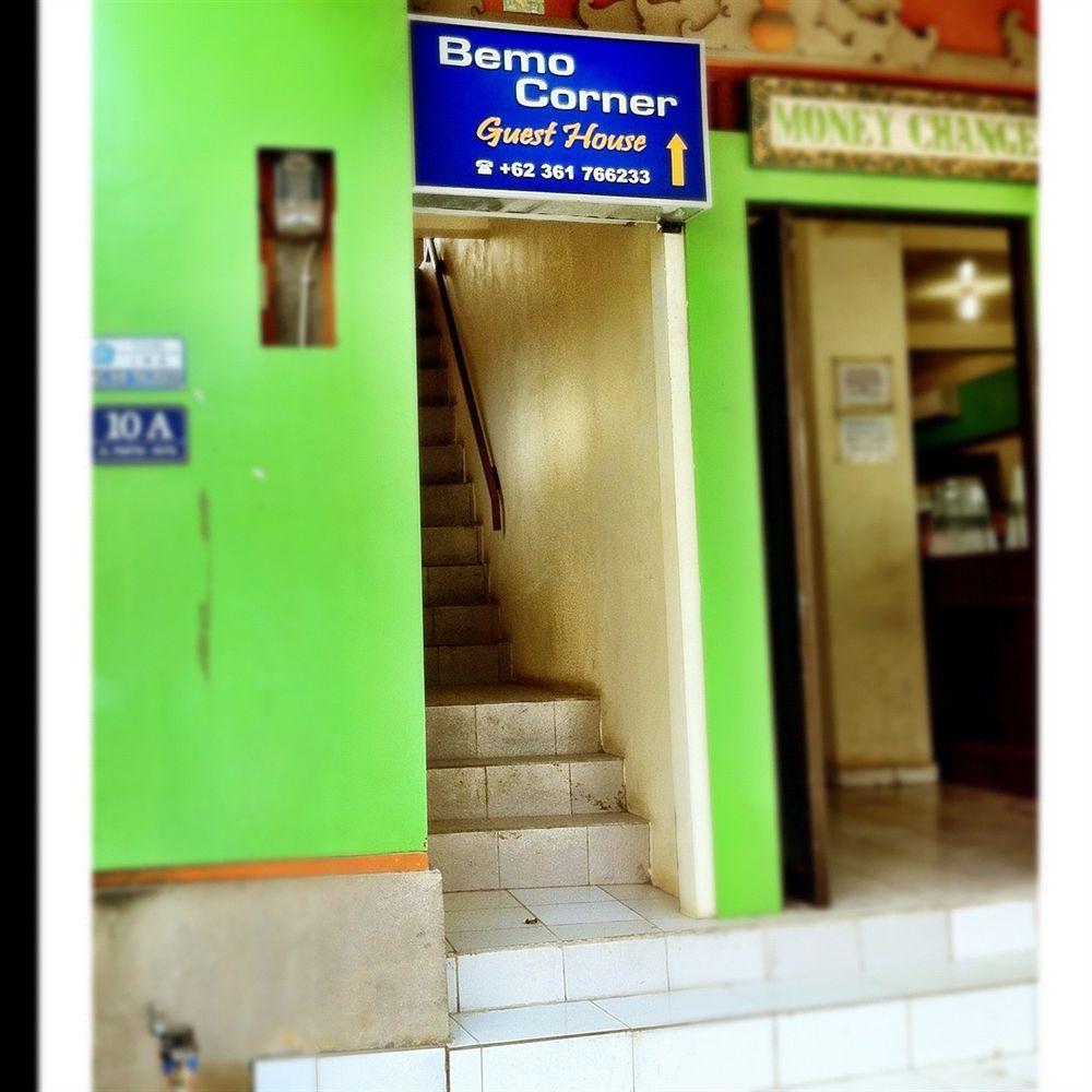 Bemo Corner Guest House Кута Экстерьер фото